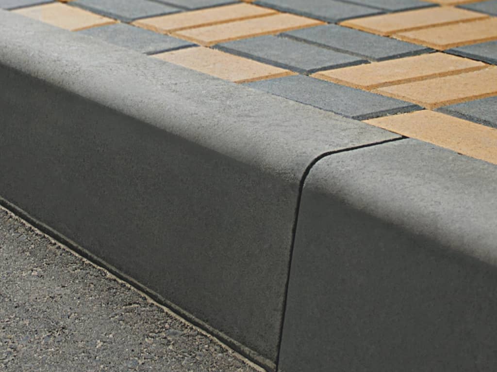 Продажа дорожного бордюра в Копорье